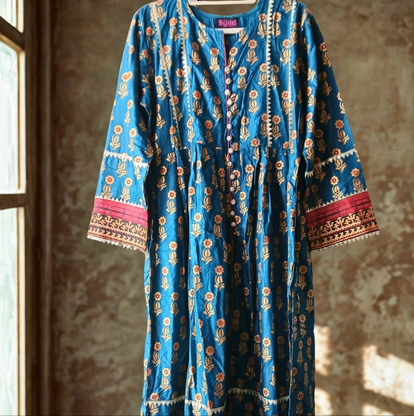 Boho Chic Blue Floral Maxi Dress - Picture 2 of 13